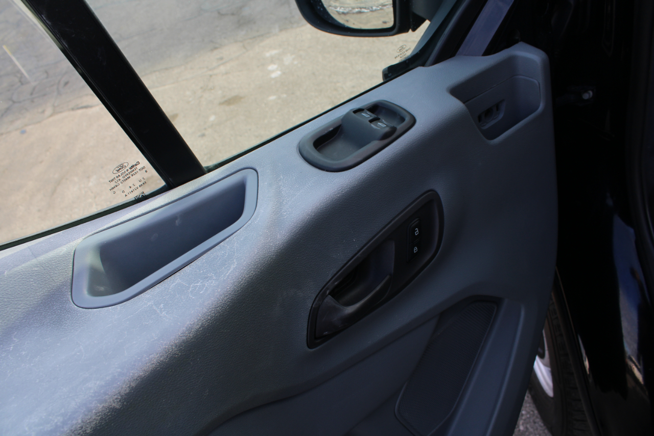 Ford Transit Passenger Wagon T-150 130" Low Roof XLT Swing-Out RH Dr 2018