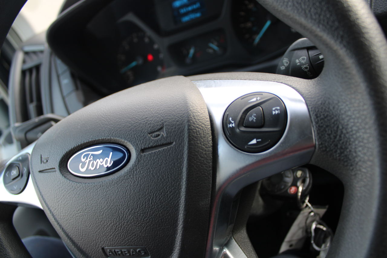 Ford Transit Passenger Wagon T-150 130" Low Roof XLT Swing-Out RH Dr 2018