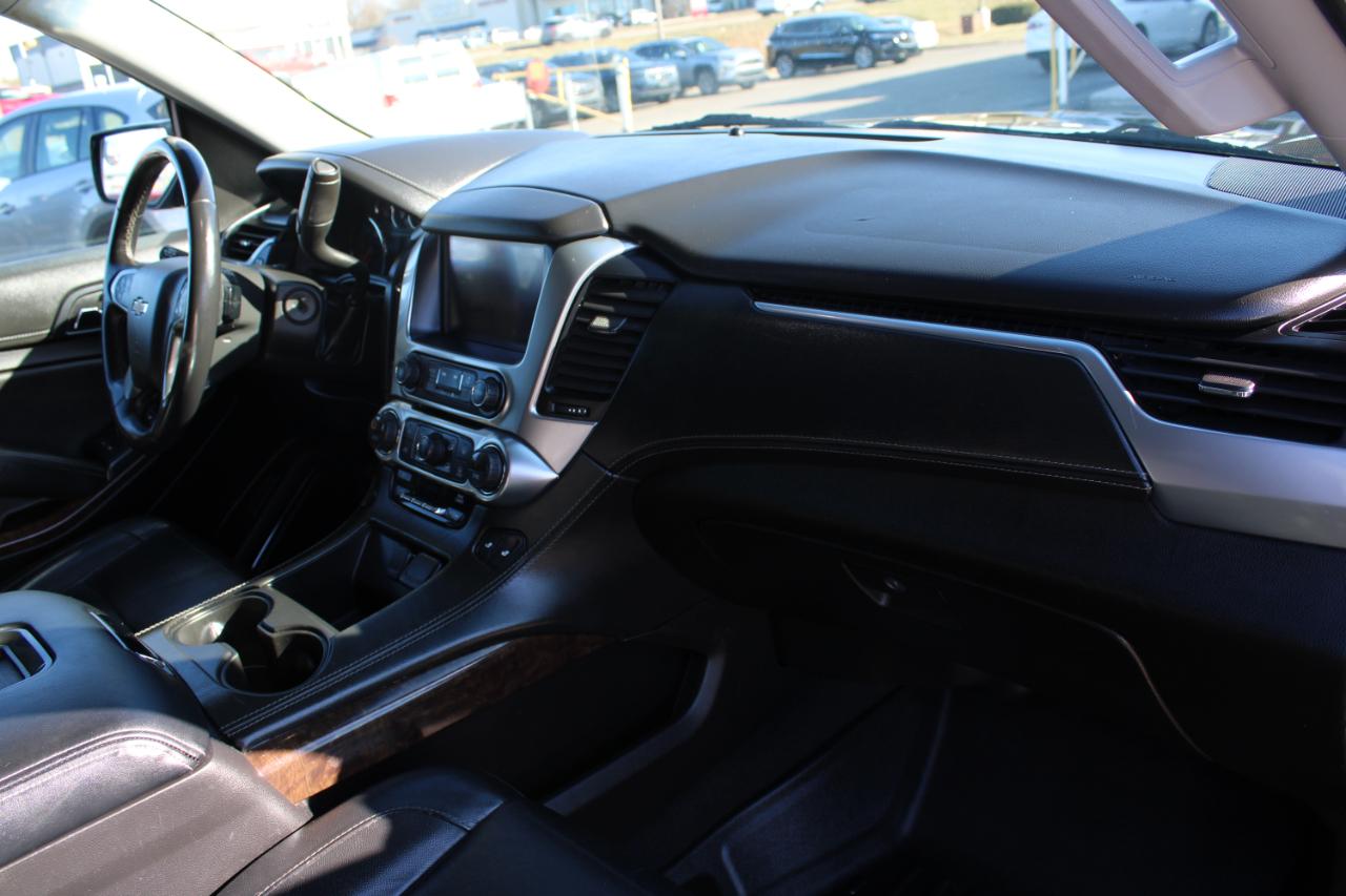 Chevrolet Suburban 4WD 4dr 1500 LT 2019