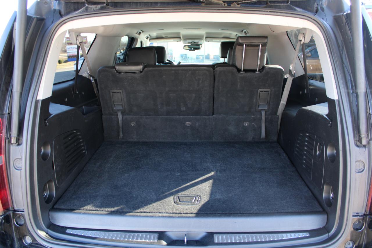 Chevrolet Suburban 4WD 4dr 1500 LT 2019