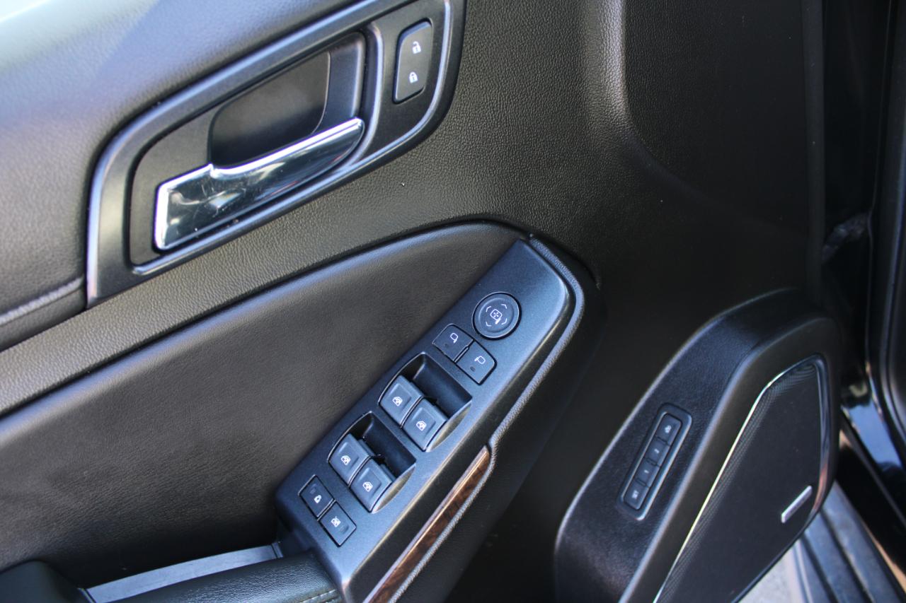 Chevrolet Suburban 4WD 4dr 1500 LT 2019