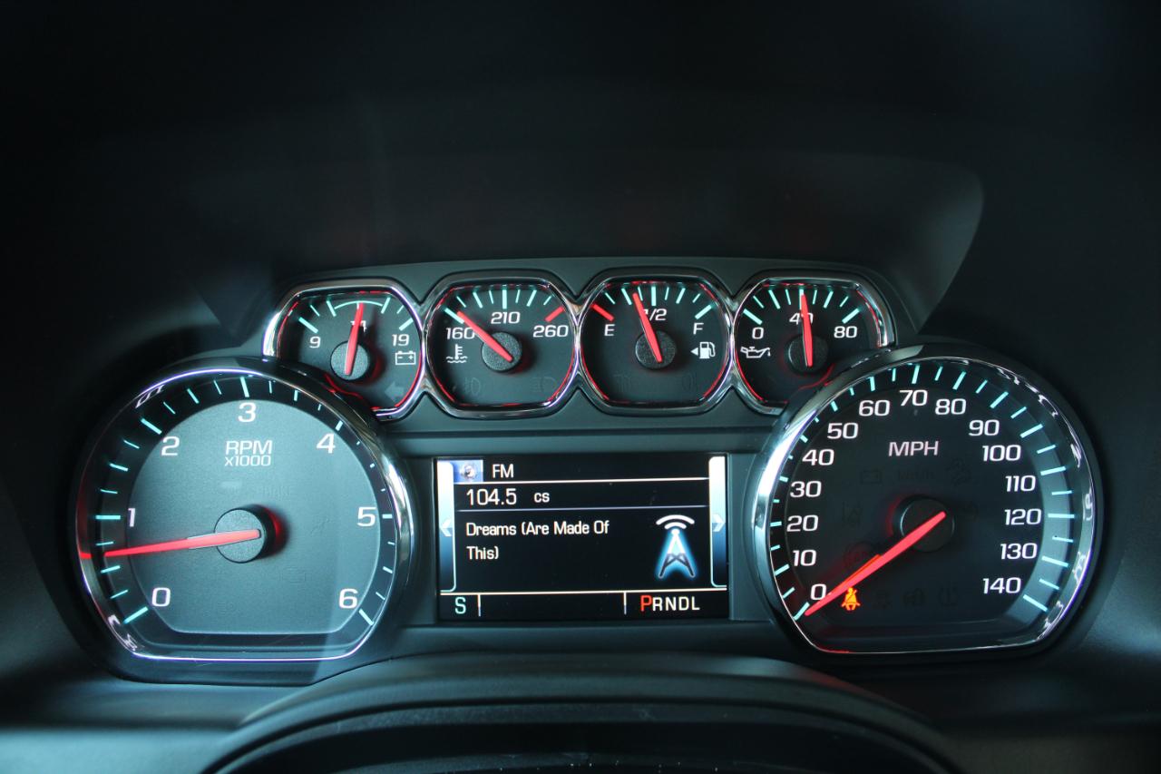 Chevrolet Suburban 4WD 4dr 1500 LT 2019