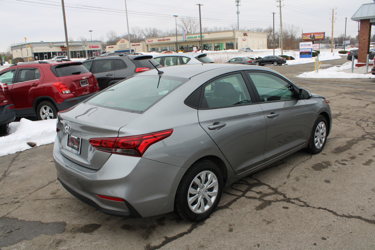Hyundai Accent SE Sedan IVT 2021
