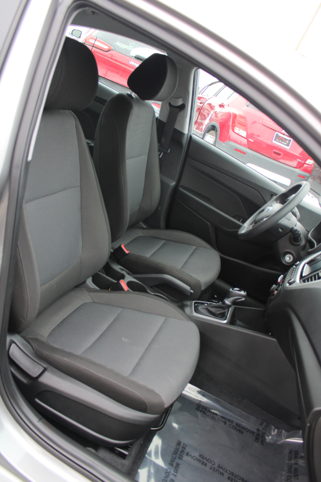 Hyundai Accent SE Sedan IVT 2021