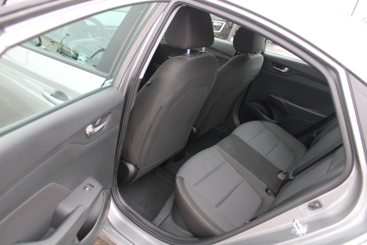 Hyundai Accent SE Sedan IVT 2021