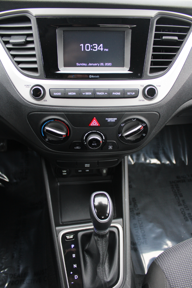 Hyundai Accent SE Sedan IVT 2021