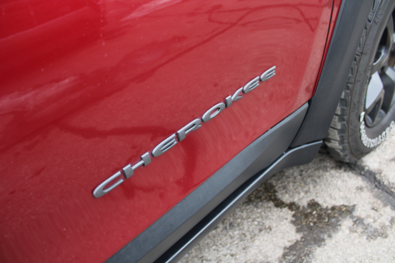 Jeep Cherokee 4WD 4dr Trailhawk 2015