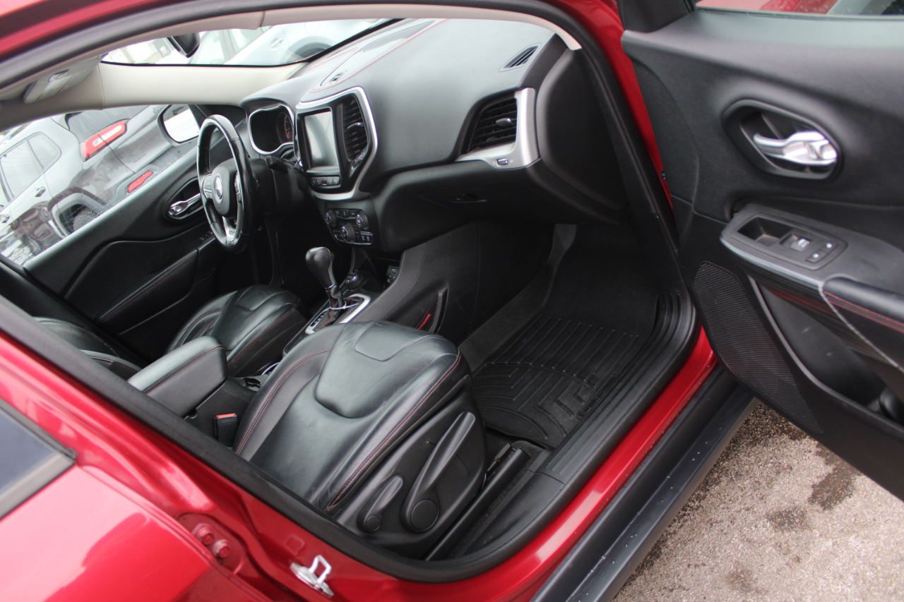 Jeep Cherokee 4WD 4dr Trailhawk 2015