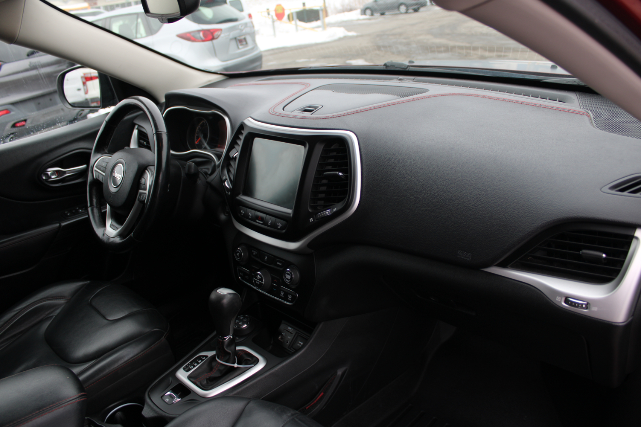 Jeep Cherokee 4WD 4dr Trailhawk 2015