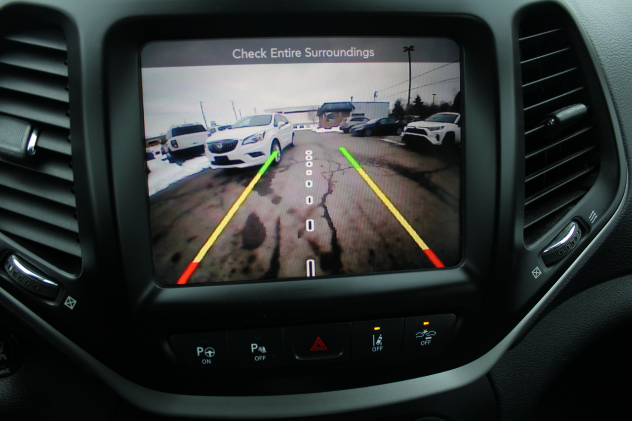 Jeep Cherokee 4WD 4dr Trailhawk 2015