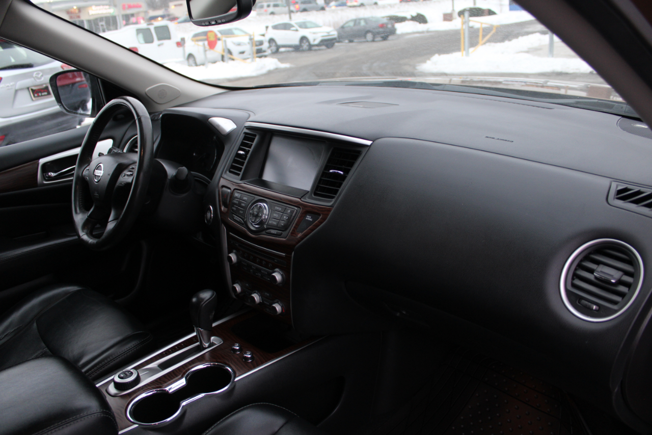 Nissan Pathfinder 4x4 Platinum 2017