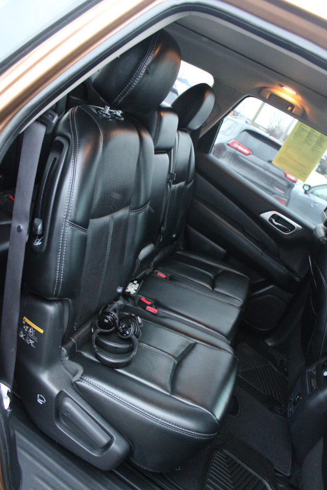 Nissan Pathfinder 4x4 Platinum 2017