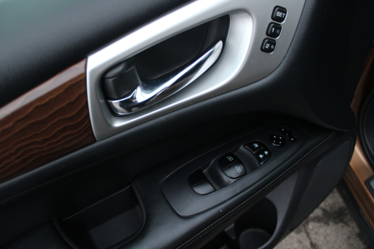 Nissan Pathfinder 4x4 Platinum 2017