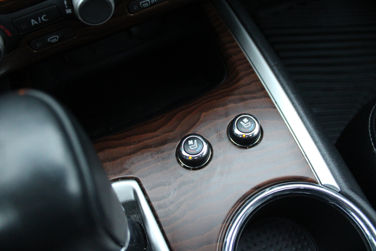 Nissan Pathfinder 4x4 Platinum 2017