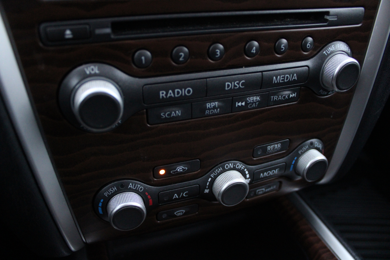 Nissan Pathfinder 4x4 Platinum 2017