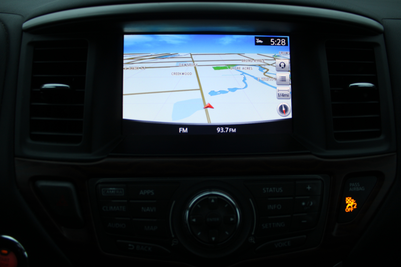 Nissan Pathfinder 4x4 Platinum 2017