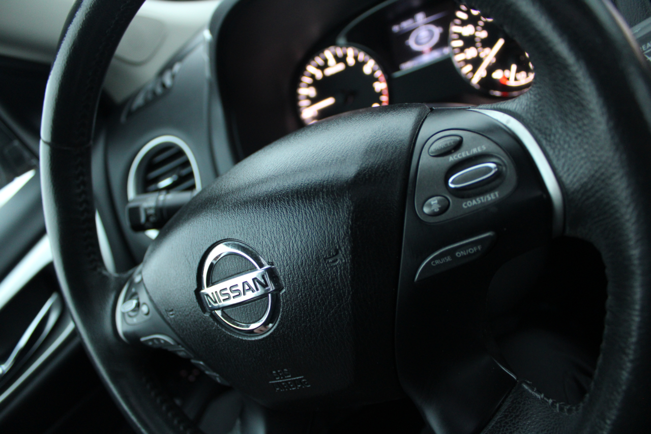 Nissan Pathfinder 4x4 Platinum 2017