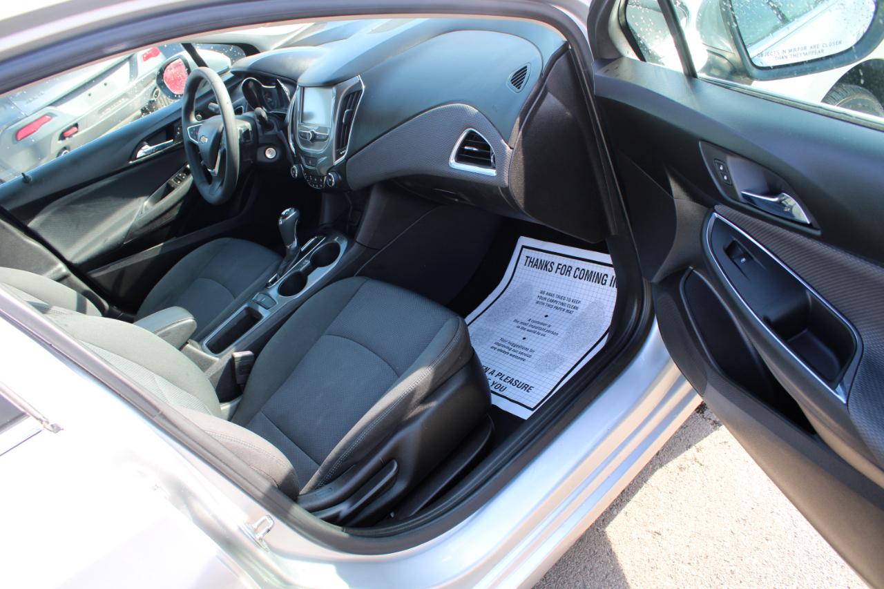 Chevrolet Cruze 4dr HB 1.4L LT w/1SD 2018