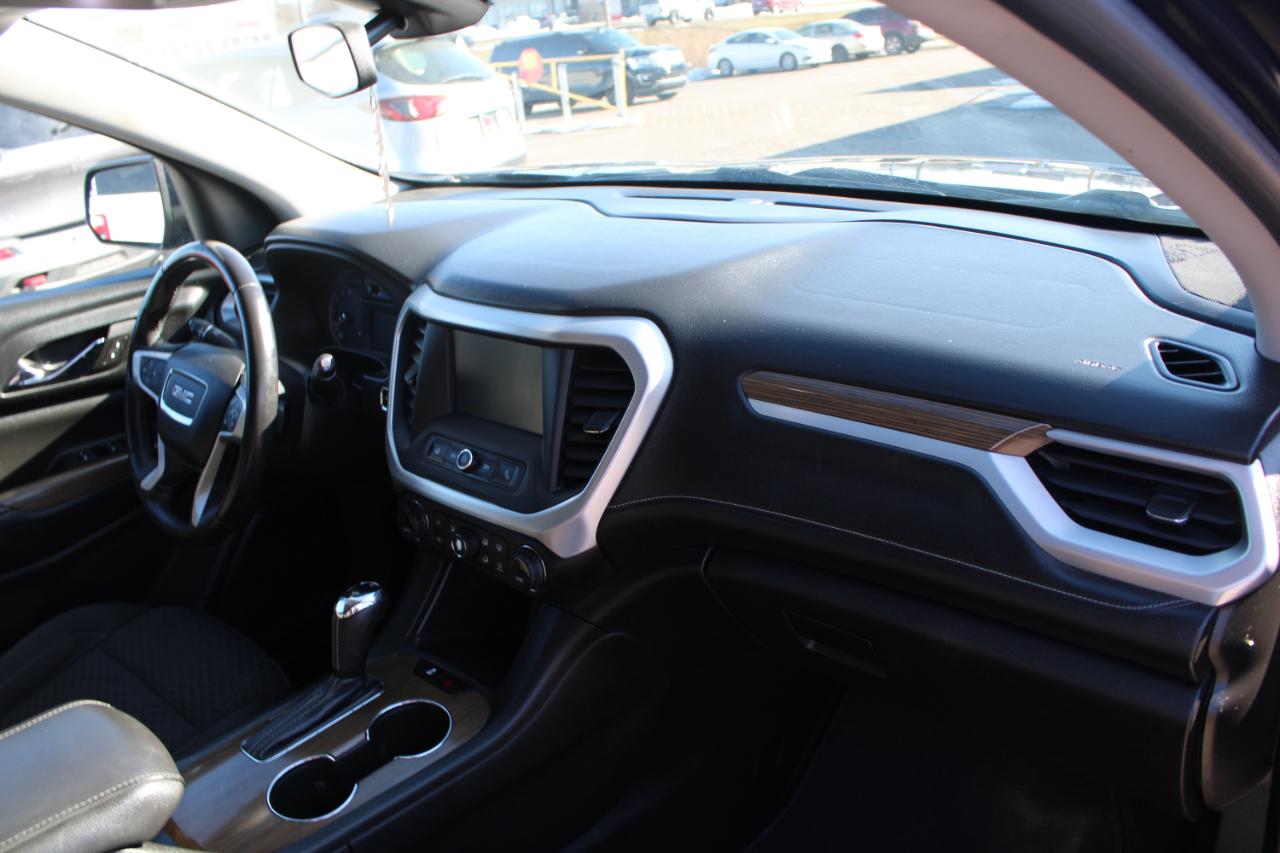 GMC Acadia FWD 4dr SLE w/SLE-1 2017