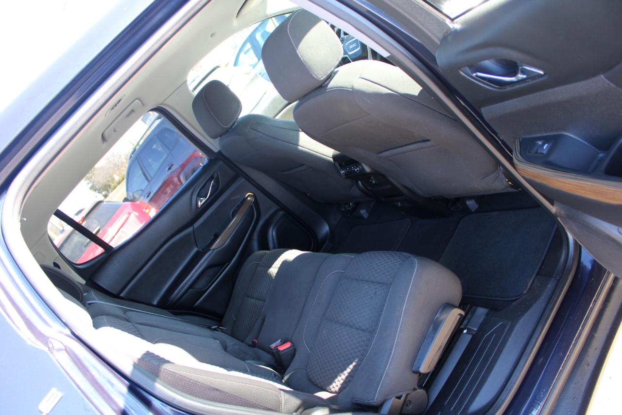 GMC Acadia FWD 4dr SLE w/SLE-1 2017