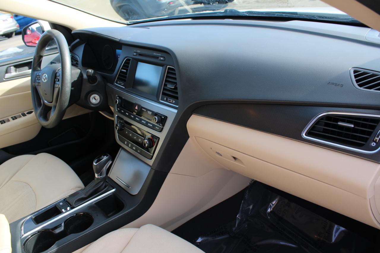 Hyundai Sonata Sport 2.4L PZEV 2017