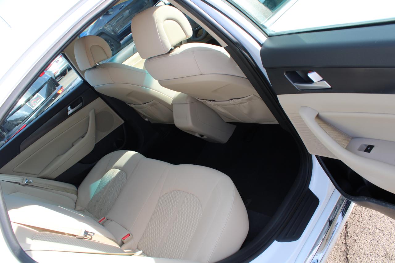 Hyundai Sonata Sport 2.4L PZEV 2017