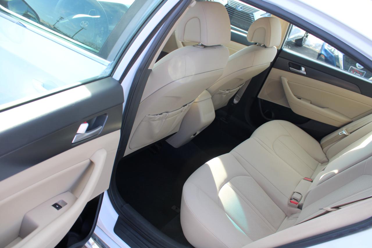 Hyundai Sonata Sport 2.4L PZEV 2017