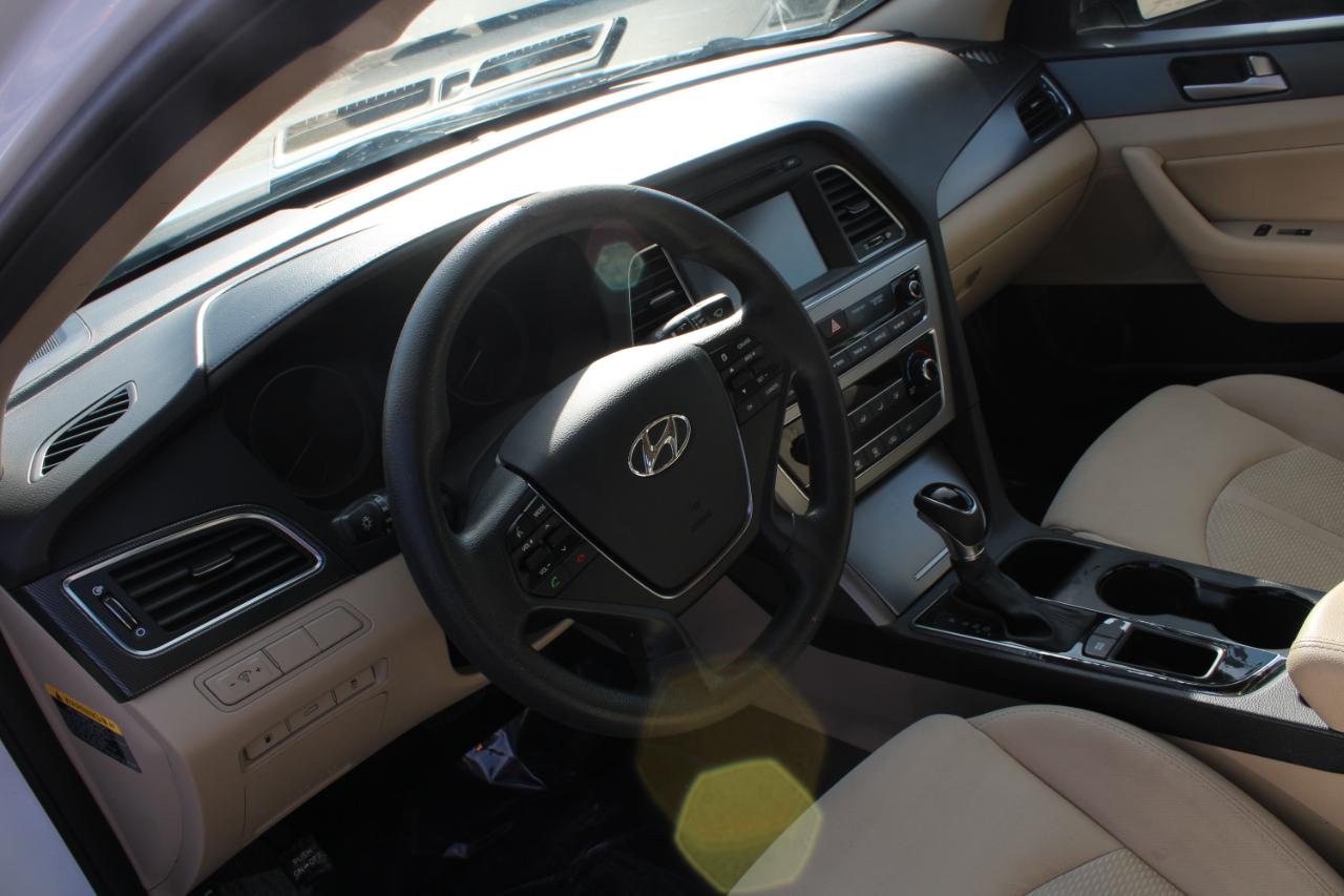 Hyundai Sonata Sport 2.4L PZEV 2017