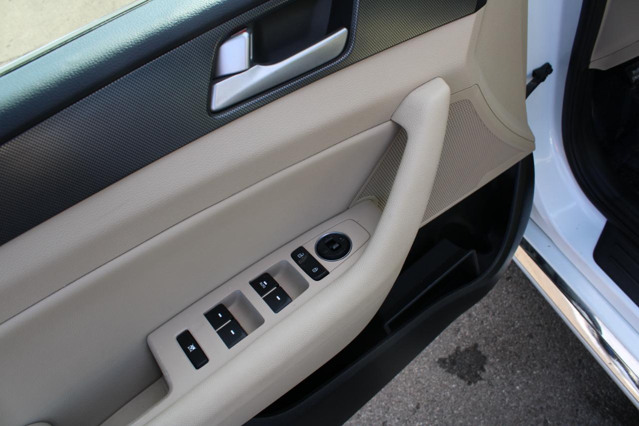 Hyundai Sonata Sport 2.4L PZEV 2017