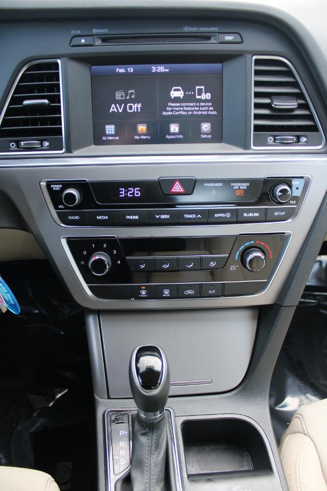 Hyundai Sonata Sport 2.4L PZEV 2017