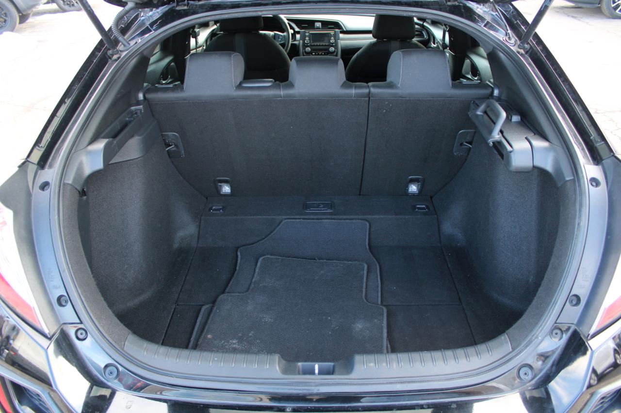 Honda Civic Hatchback LX CVT 2020