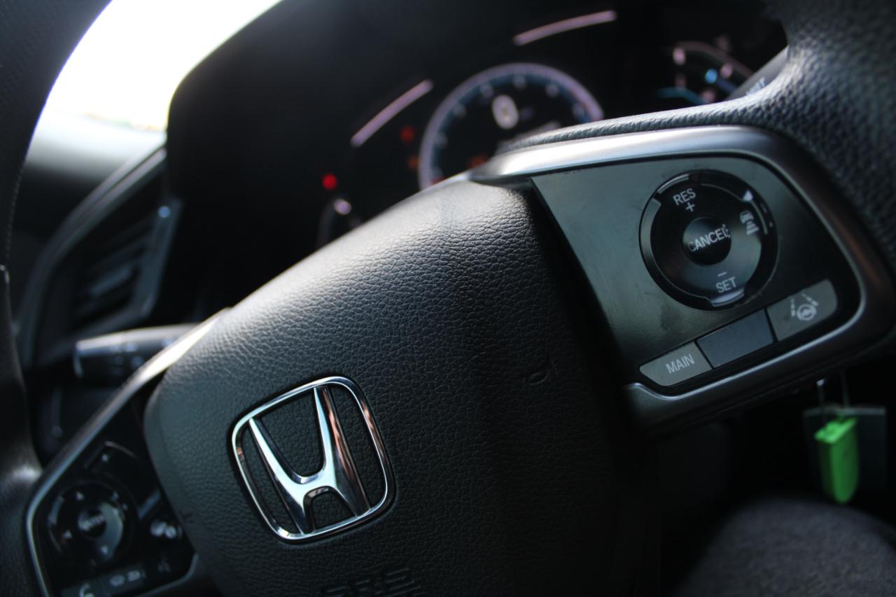 Honda Civic Hatchback LX CVT 2020