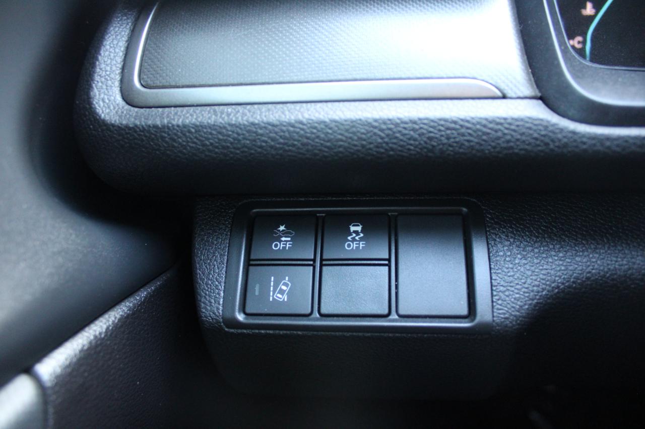 Honda Civic Hatchback LX CVT 2020