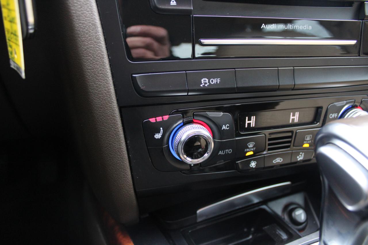 Audi A4 4dr Sdn Auto quattro 2.0T Premium Plus 2013