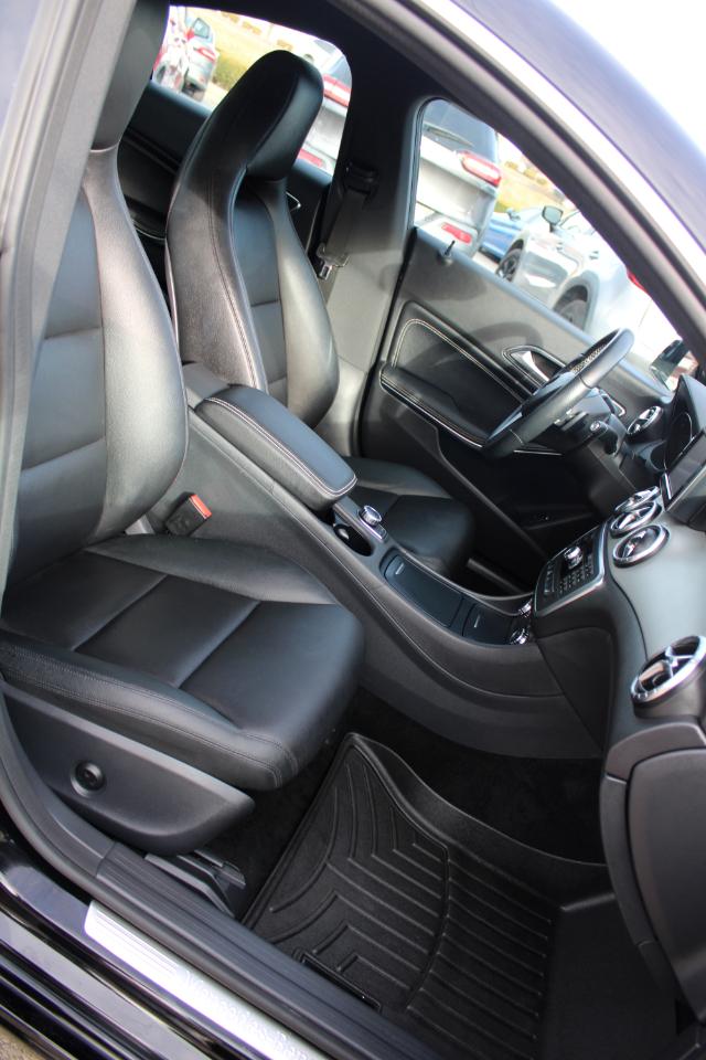 Mercedes-Benz CLA-Class 4dr Sdn CLA 250 FWD 2014