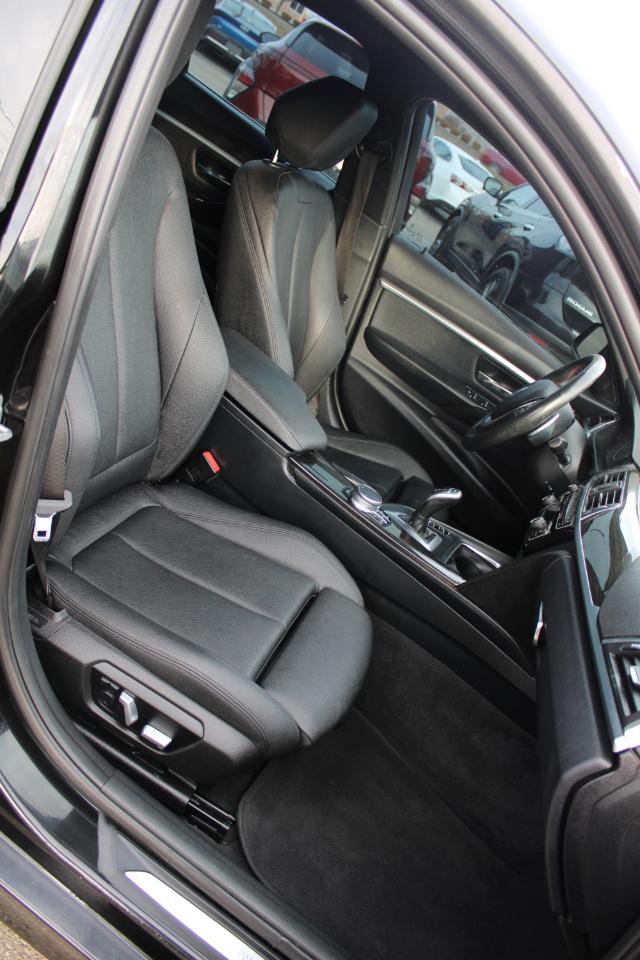 BMW 3 Series 330i xDrive Sedan South Africa 2018