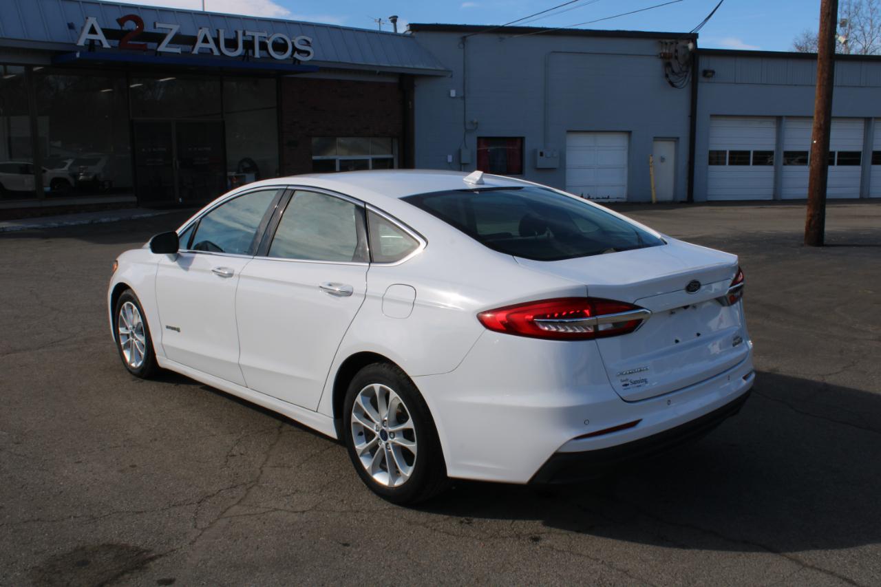 Ford Fusion Hybrid SEL FWD 2019