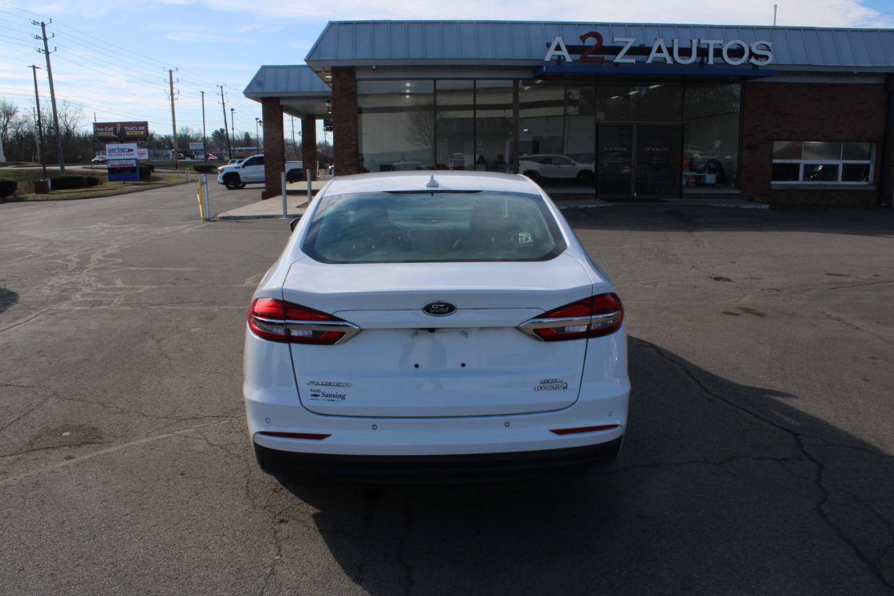 Ford Fusion Hybrid SEL FWD 2019