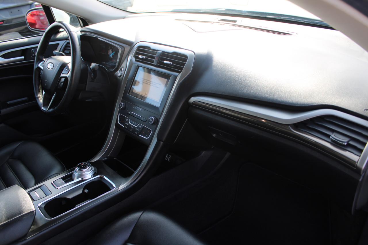 Ford Fusion Hybrid SEL FWD 2019