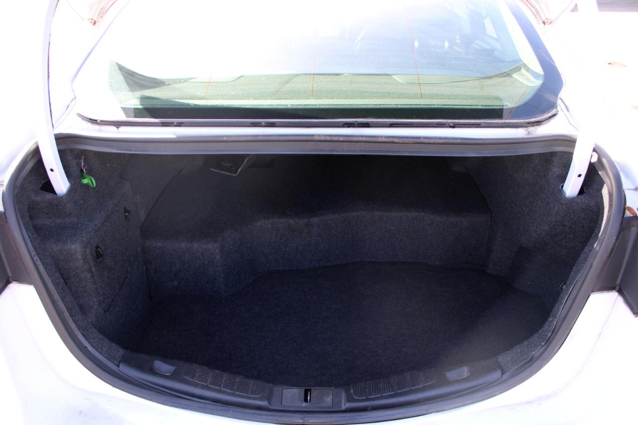 Ford Fusion Hybrid SEL FWD 2019