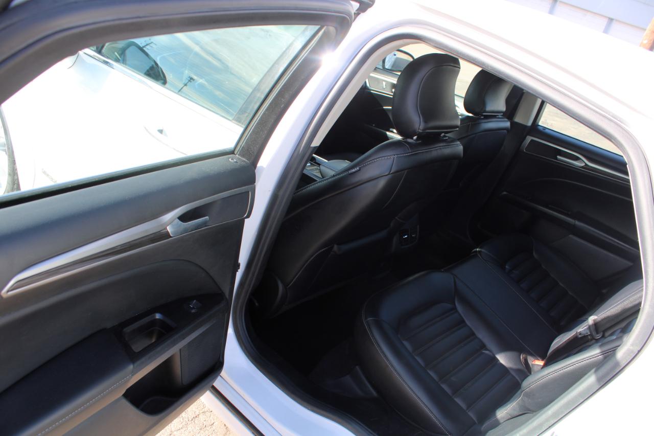 Ford Fusion Hybrid SEL FWD 2019