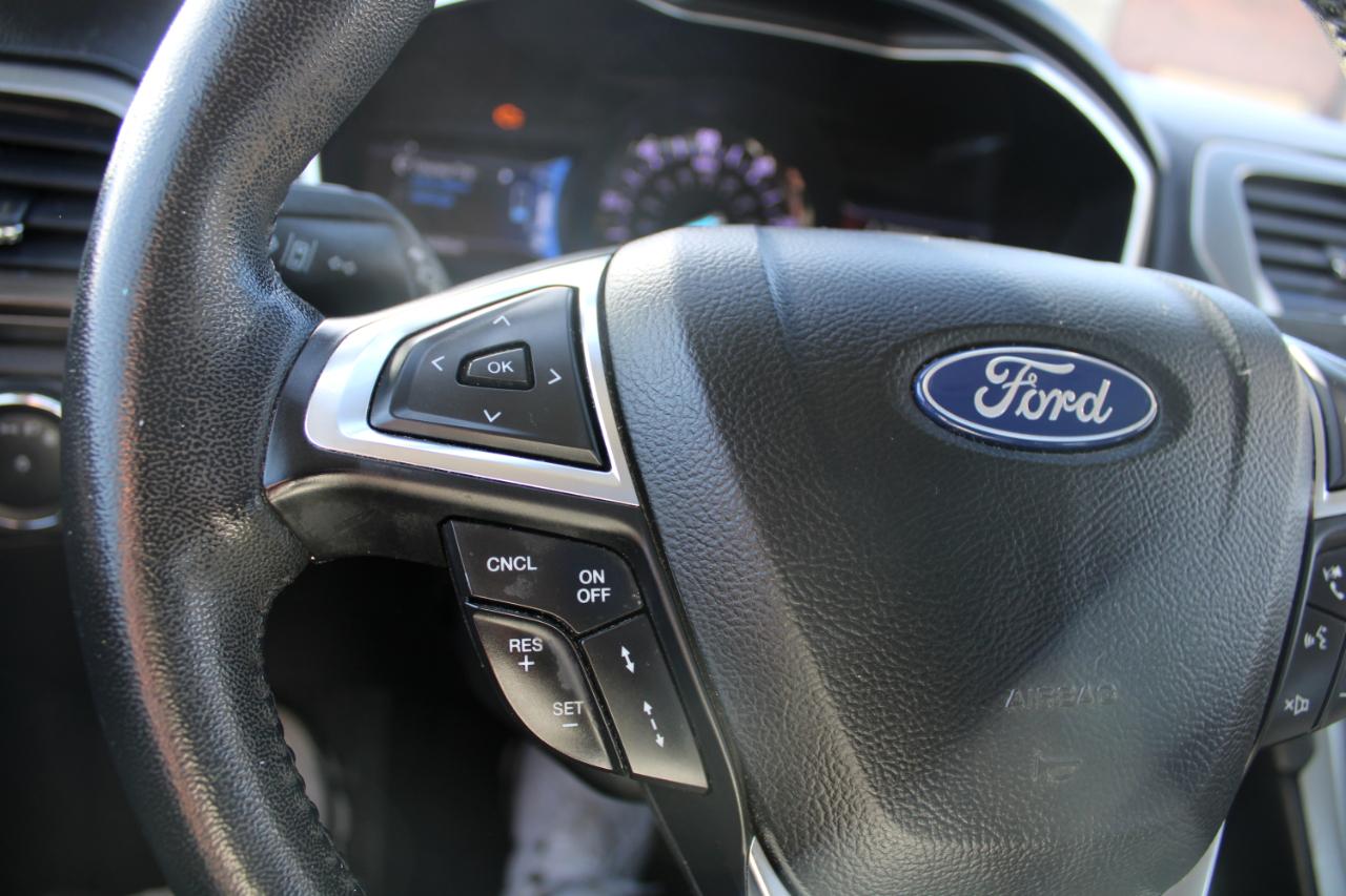 Ford Fusion Hybrid SEL FWD 2019