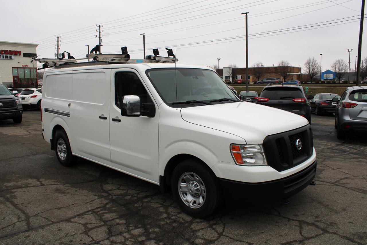 Nissan NV Cargo NV2500 HD Standard Roof V8 SV 2018