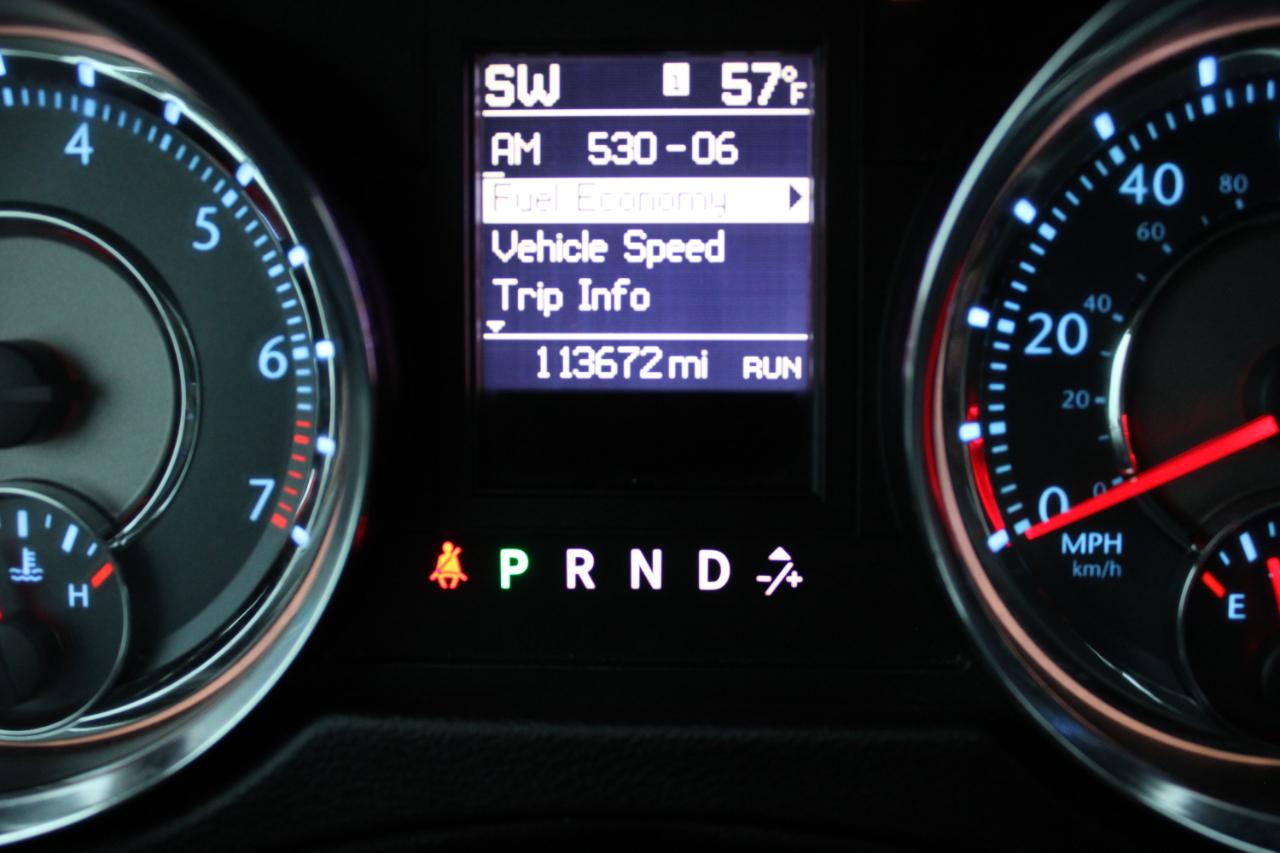 Chrysler Town & Country 4dr Wgn Touring-L 2011