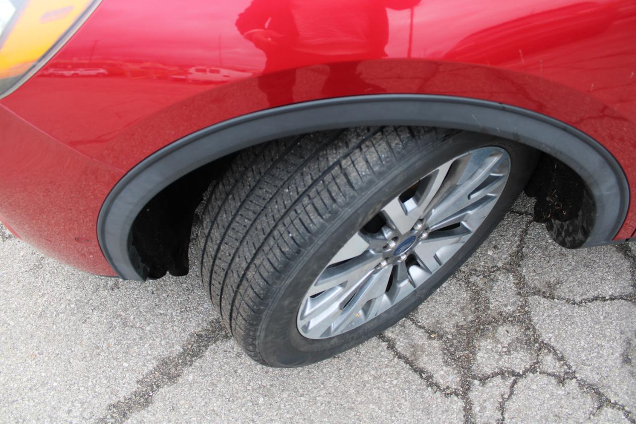 Ford Escape Titanium Hybrid FWD 2020