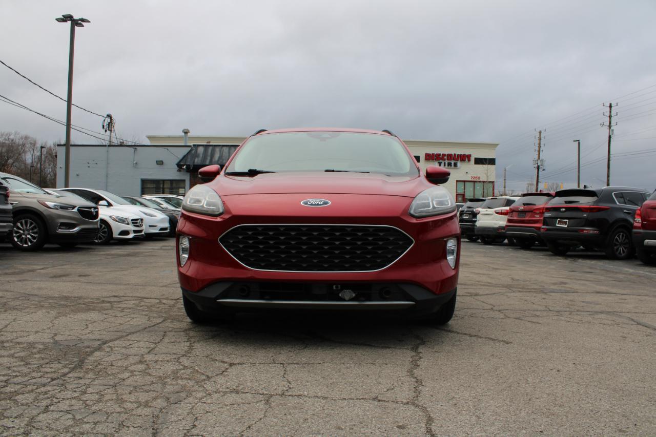 Ford Escape Titanium Hybrid FWD 2020