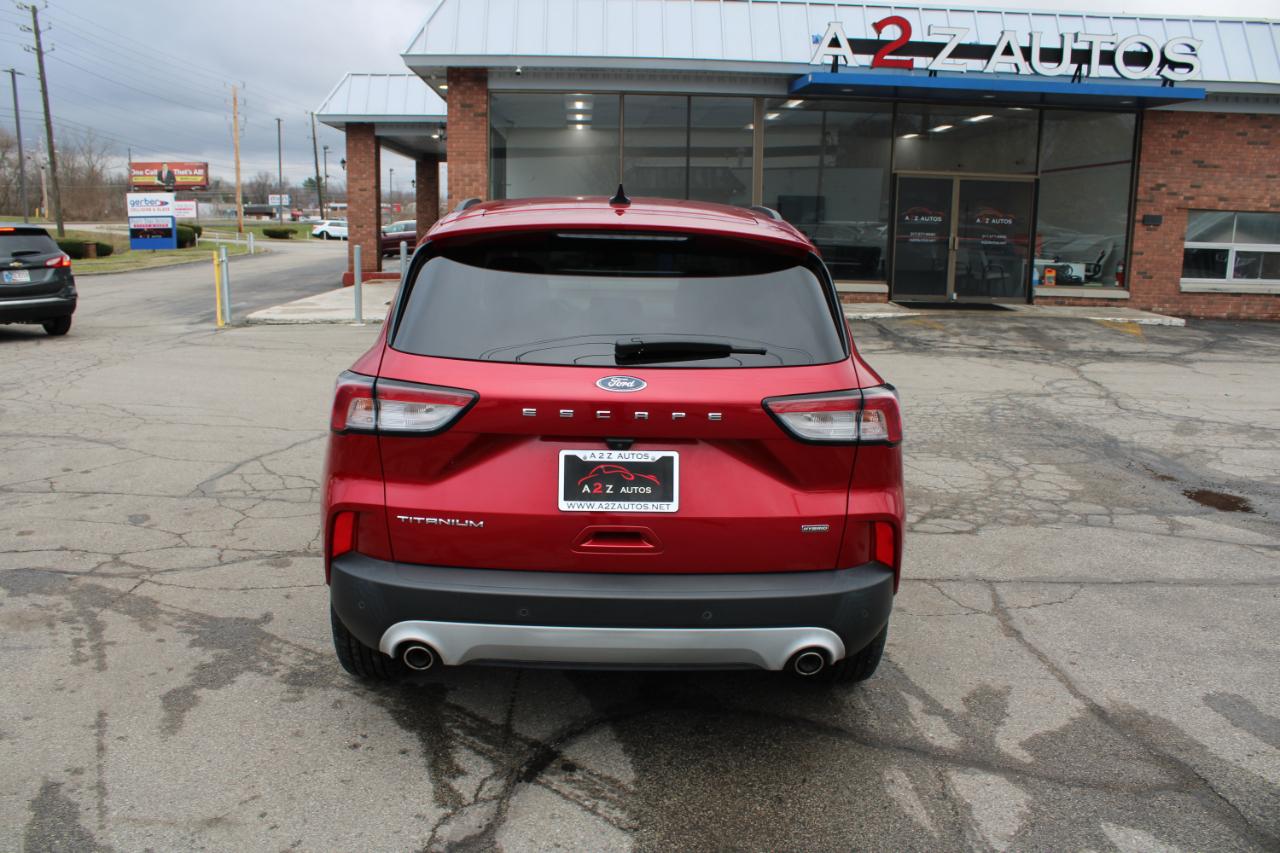 Ford Escape Titanium Hybrid FWD 2020