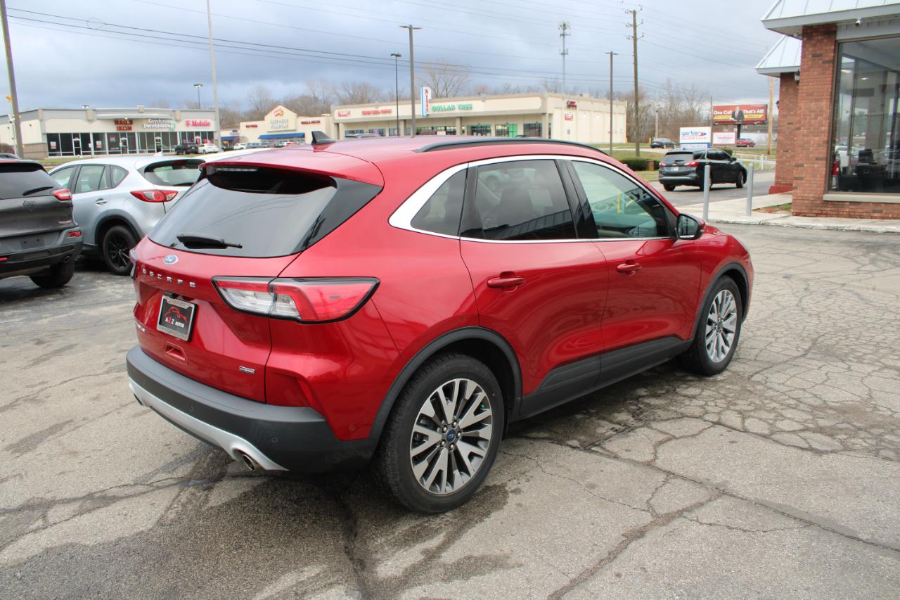 Ford Escape Titanium Hybrid FWD 2020