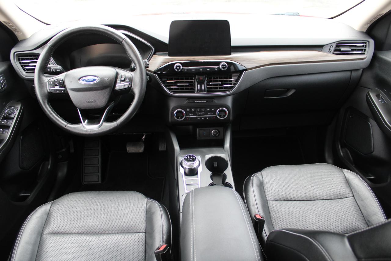 Ford Escape Titanium Hybrid FWD 2020