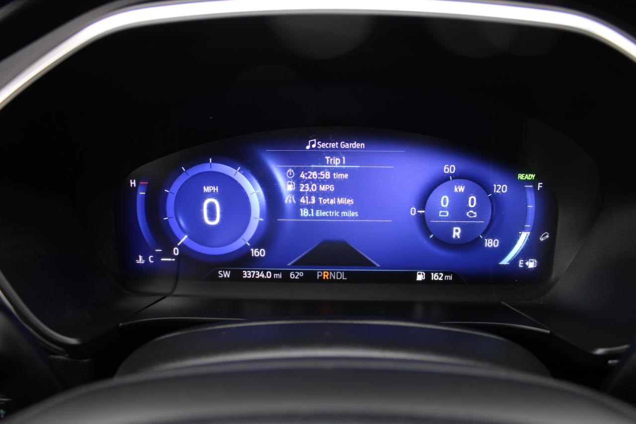 Ford Escape Titanium Hybrid FWD 2020